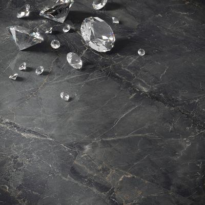 ΠΛΑΚΑΚΙ SYBIL Black 